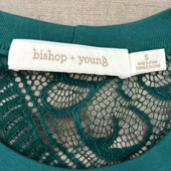 Bishop + young shirt - Picture 2 of 3
